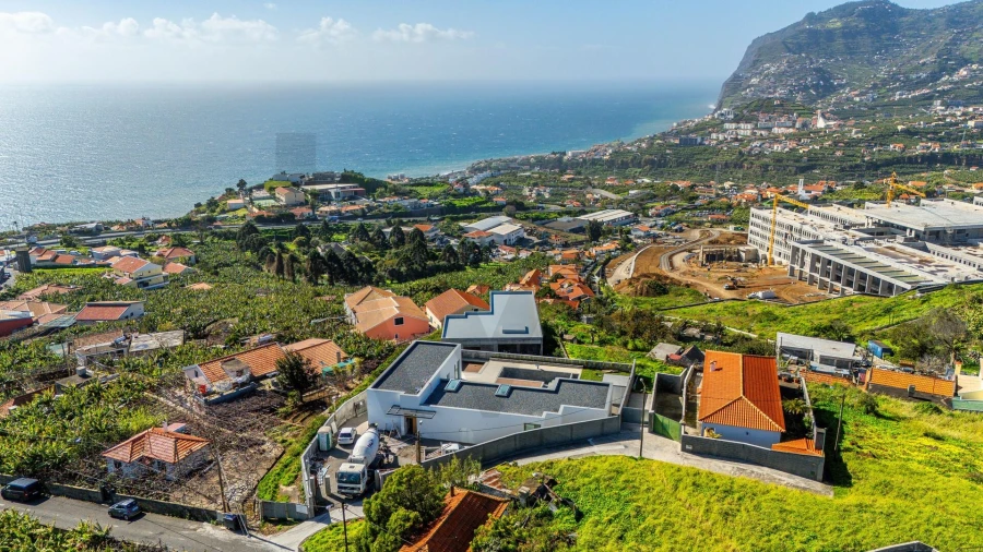 Moradia T3 para Venda em São Martinho Foto 3