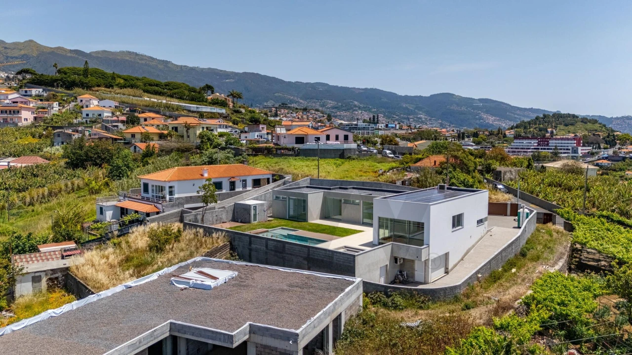 Moradia T3 para Venda em São Martinho Foto 7