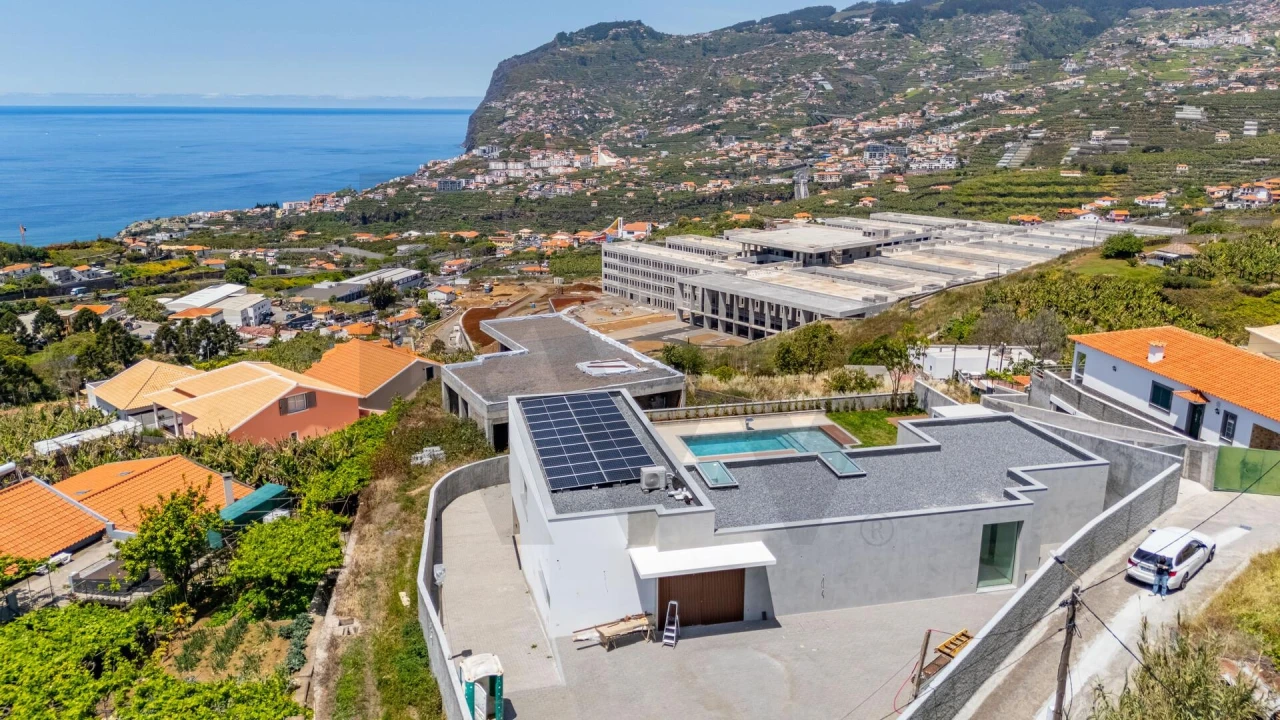 Moradia T3 para Venda em São Martinho Foto 11