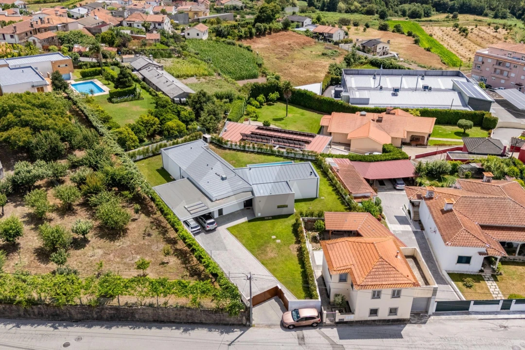 Moradia T3 para Venda em São Roque Foto 3