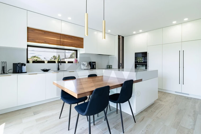 Moradia T3 para Venda em São Roque Foto 9