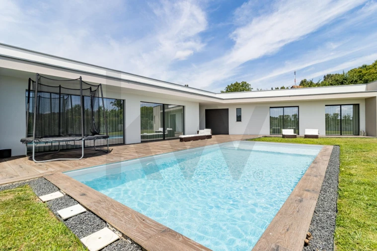 Moradia T3 para Venda em São Roque Foto 43