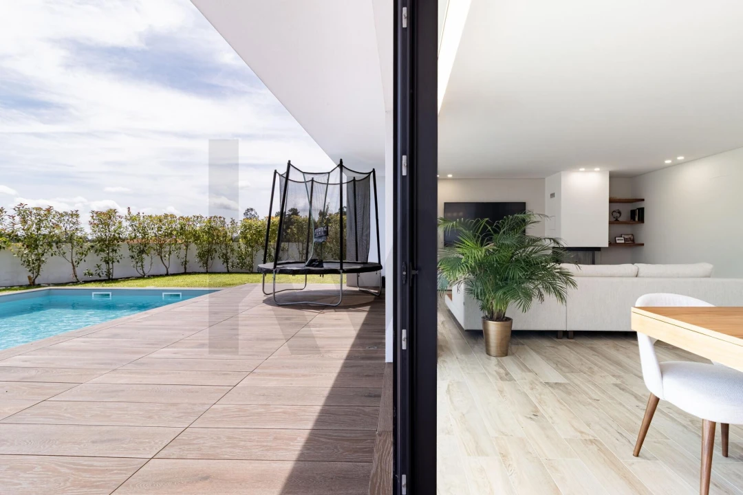 Moradia T3 para Venda em São Roque Foto 19