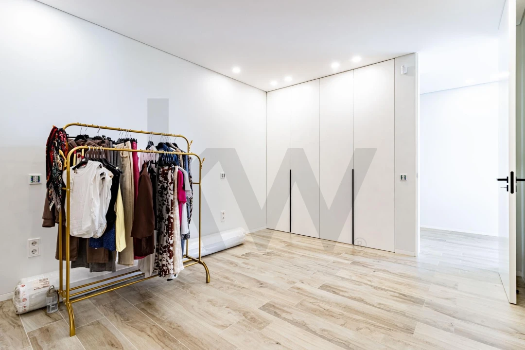 Moradia T3 para Venda em São Roque Foto 38