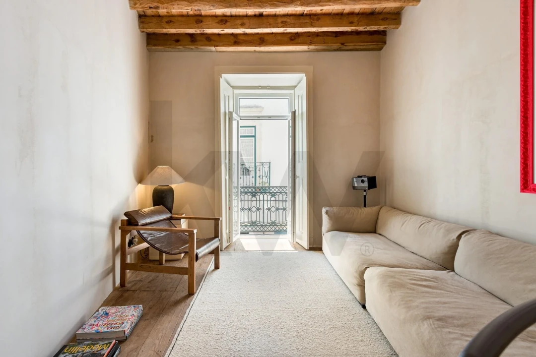 Prédio para Venda em Romeira e Várzea Foto 12