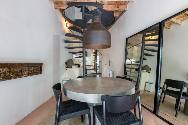 Prédio para Venda em Romeira e Várzea Foto 9