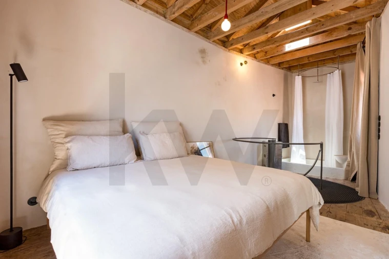 Prédio para Venda em Romeira e Várzea Foto 18