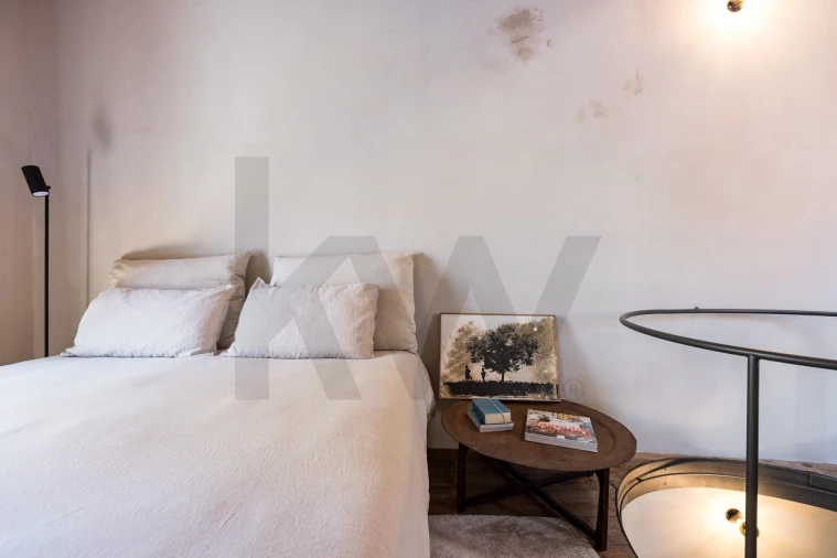 Prédio para Venda em Romeira e Várzea Foto 17