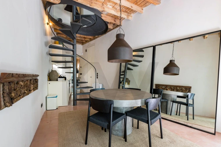 Prédio para Venda em Romeira e Várzea Foto 6