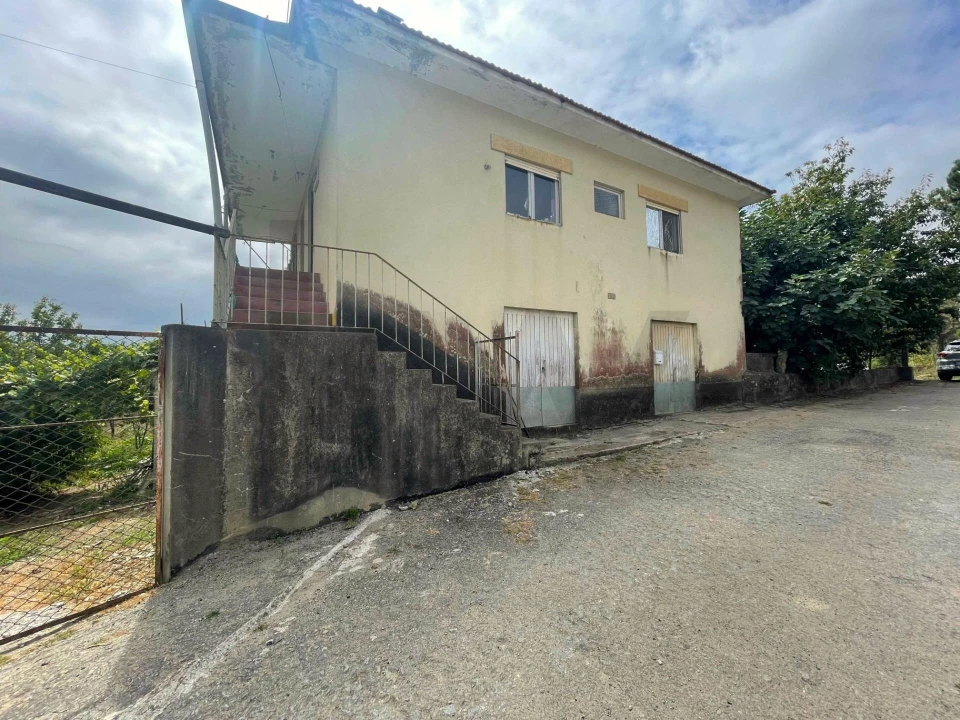 Quinta T3 para Venda em Santa Maria de Sardoura Foto 3