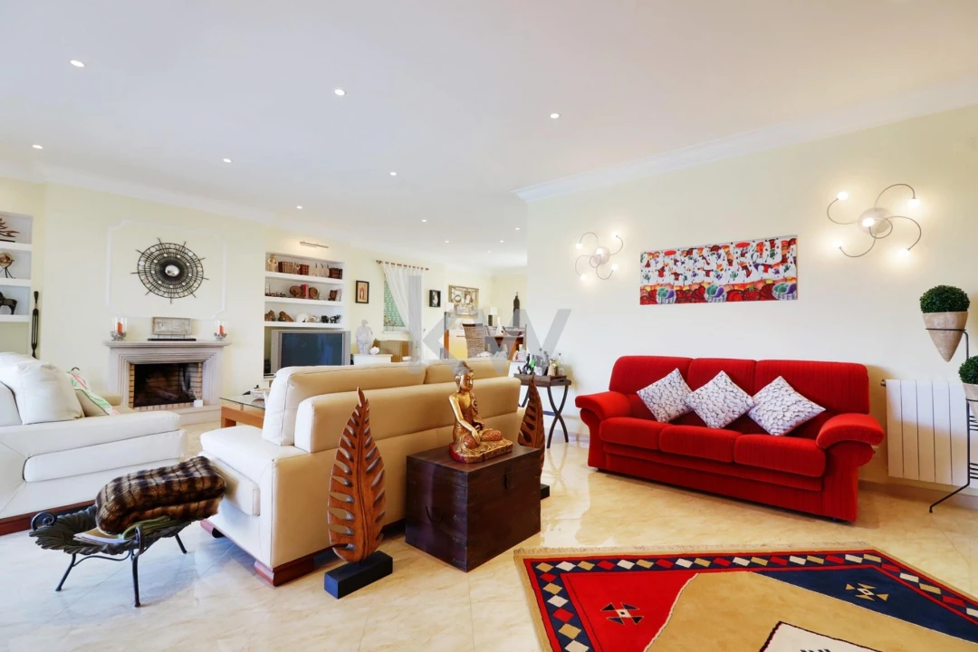 Moradia T4 para Venda em Amoreira Foto 1