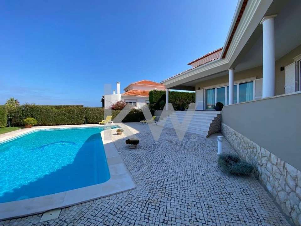 Moradia T4 para Venda em Amoreira Foto 2