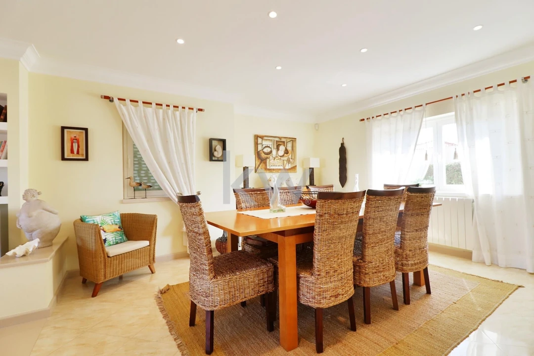 Moradia T4 para Venda em Amoreira Foto 6