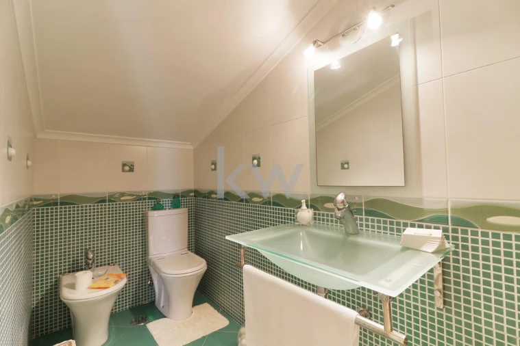 Moradia T4 para Venda em Amoreira Foto 16