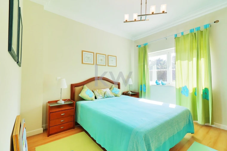 Moradia T4 para Venda em Amoreira Foto 12