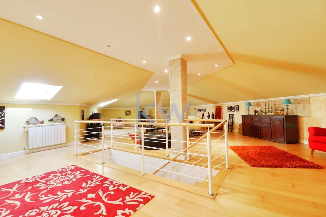 Moradia T4 para Venda em Amoreira Foto 18