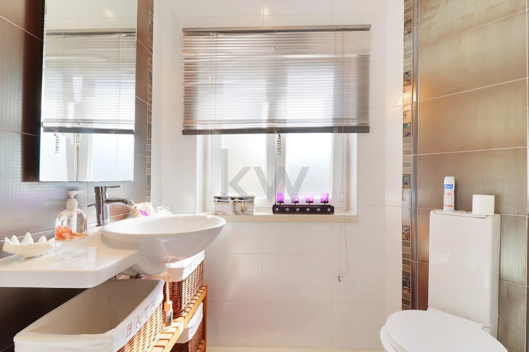 Moradia T4 para Venda em Amoreira Foto 13