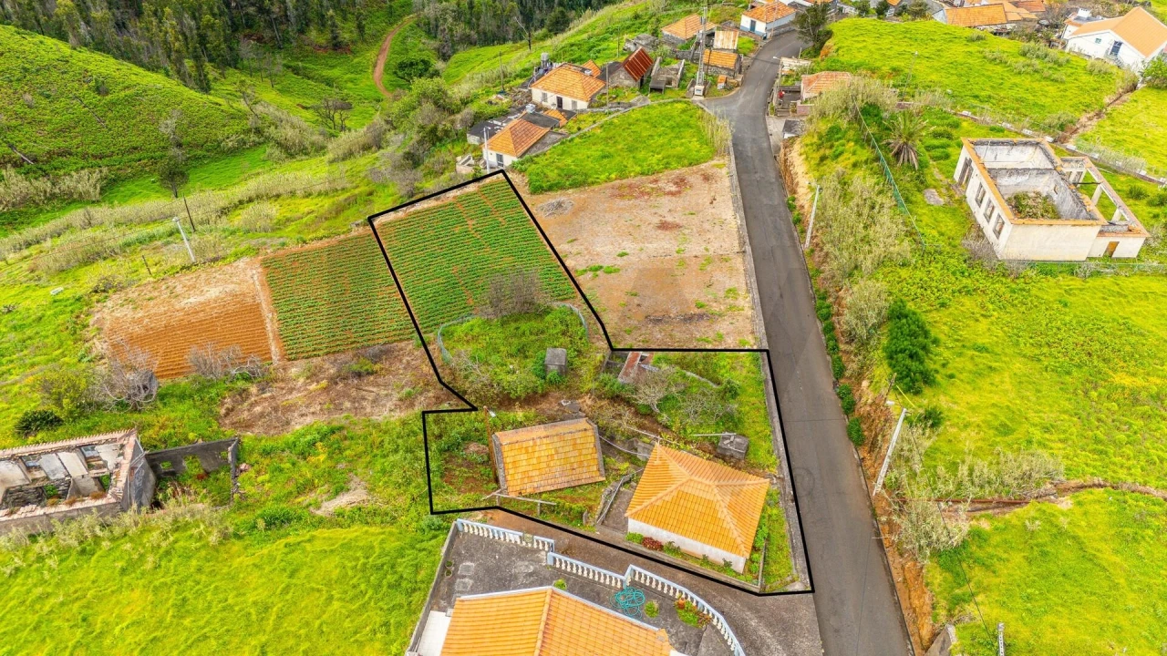 Moradia T2 para Venda em Ponta do Pargo Foto 2