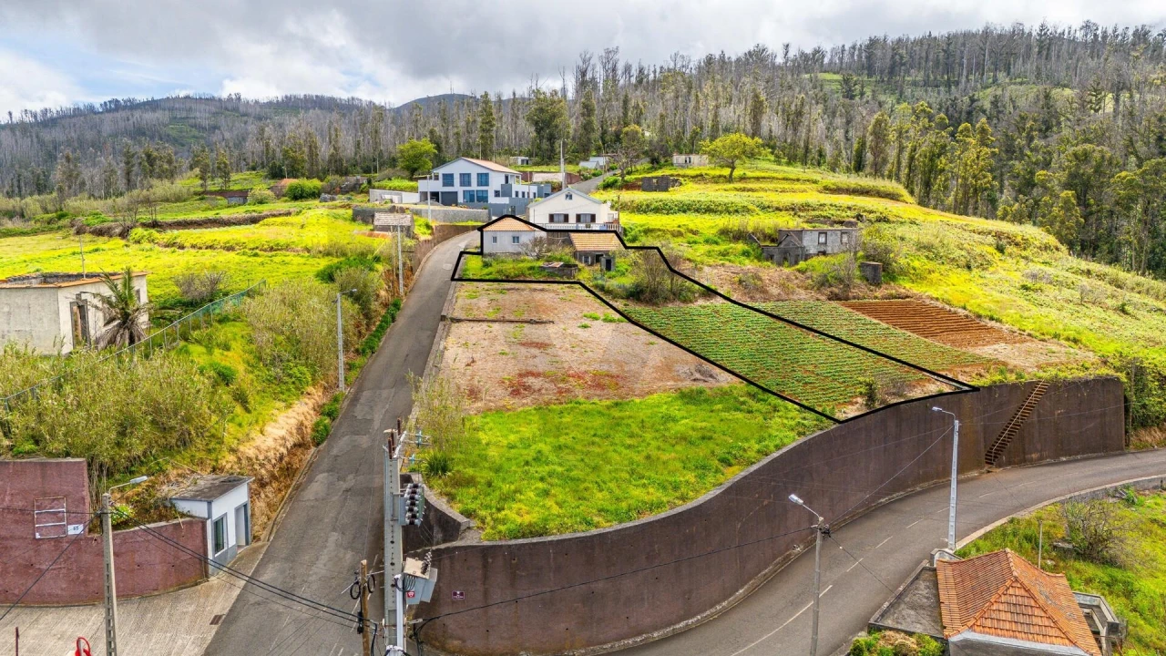 Moradia T2 para Venda em Ponta do Pargo Foto 1