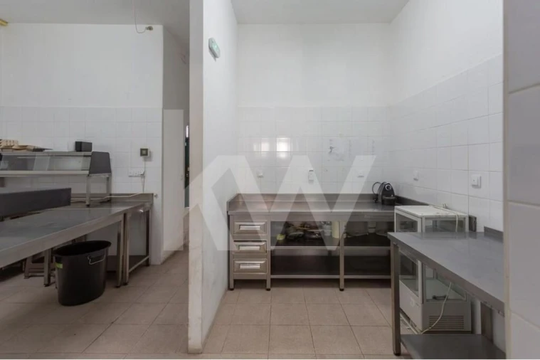 Negócio para Venda em Campo de Ourique Foto 17