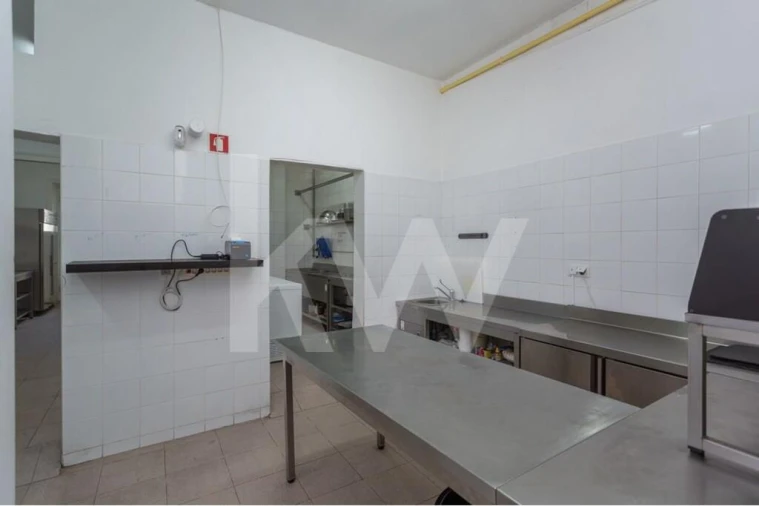 Negócio para Venda em Campo de Ourique Foto 13