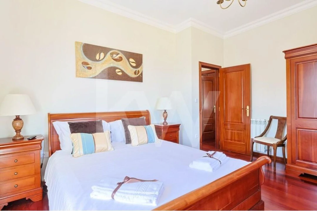 Moradia T5 para Venda em Covas Foto 32