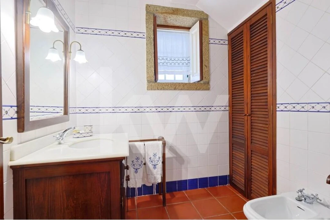 Moradia T5 para Venda em Covas Foto 18