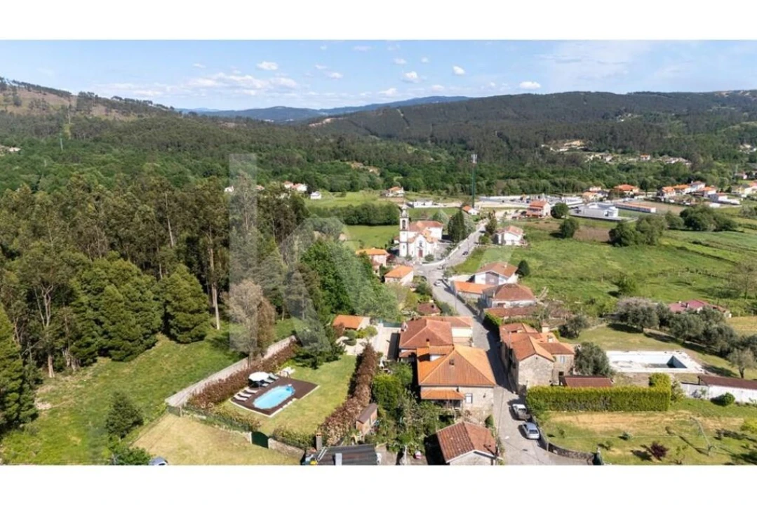 Moradia T5 para Venda em Covas Foto 45