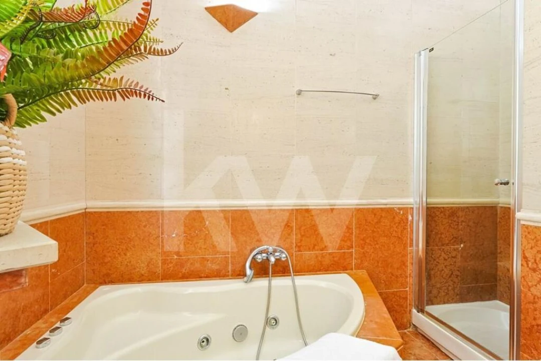 Moradia T5 para Venda em Covas Foto 22