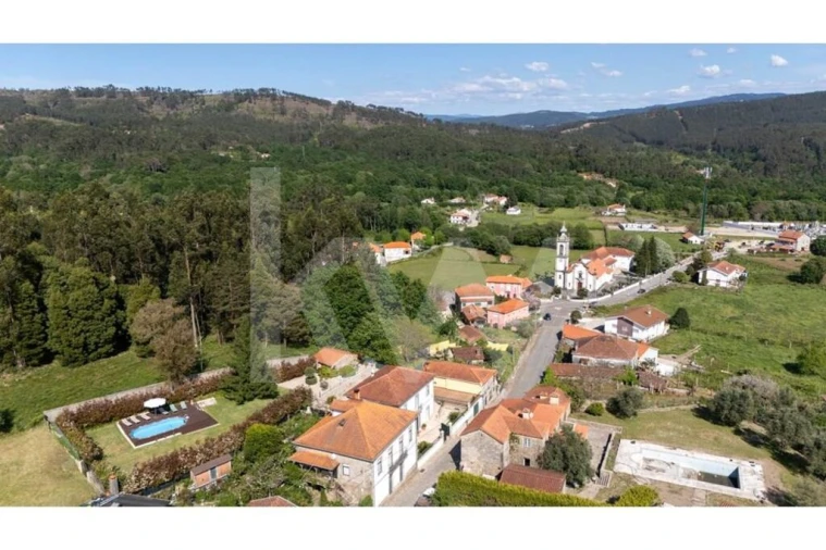 Moradia T5 para Venda em Covas Foto 44