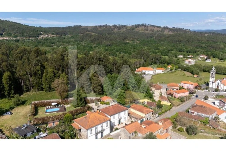 Moradia T5 para Venda em Covas Foto 43