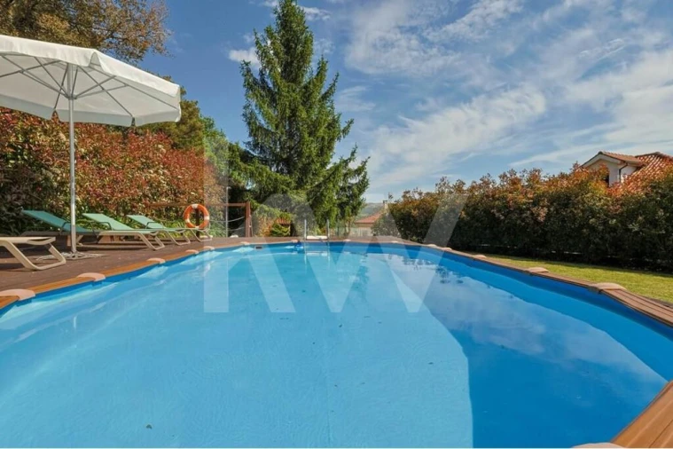 Moradia T5 para Venda em Covas Foto 53