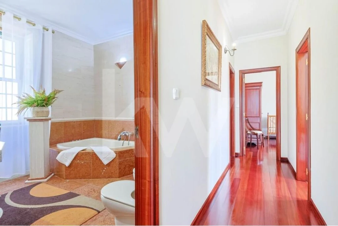 Moradia T5 para Venda em Covas Foto 23