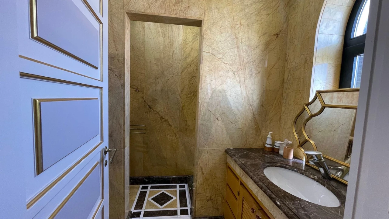 Moradia T5 para Venda em Luz Foto 30