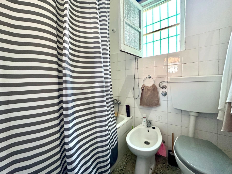 Moradia T4 para Venda em Santa Maria do Castelo e Santiago e Santa Susana Foto 7