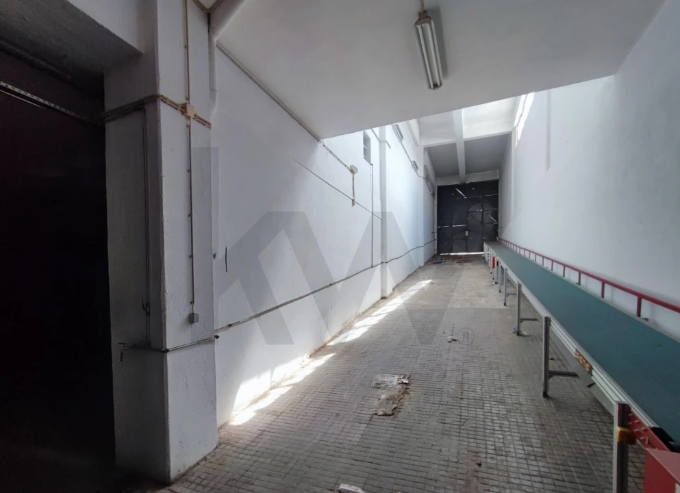 Armazém para Venda em Sacavém e Prior Velho Foto 19