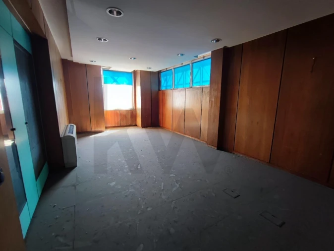 Armazém para Venda em Sacavém e Prior Velho Foto 6