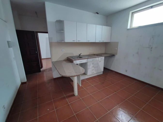 Armazém para Venda em Sacavém e Prior Velho Foto 10