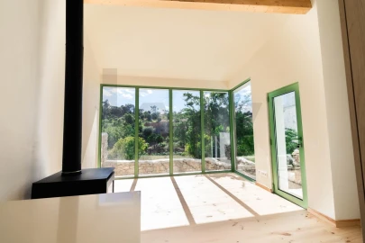Moradia T1 para Venda em Carregueiros