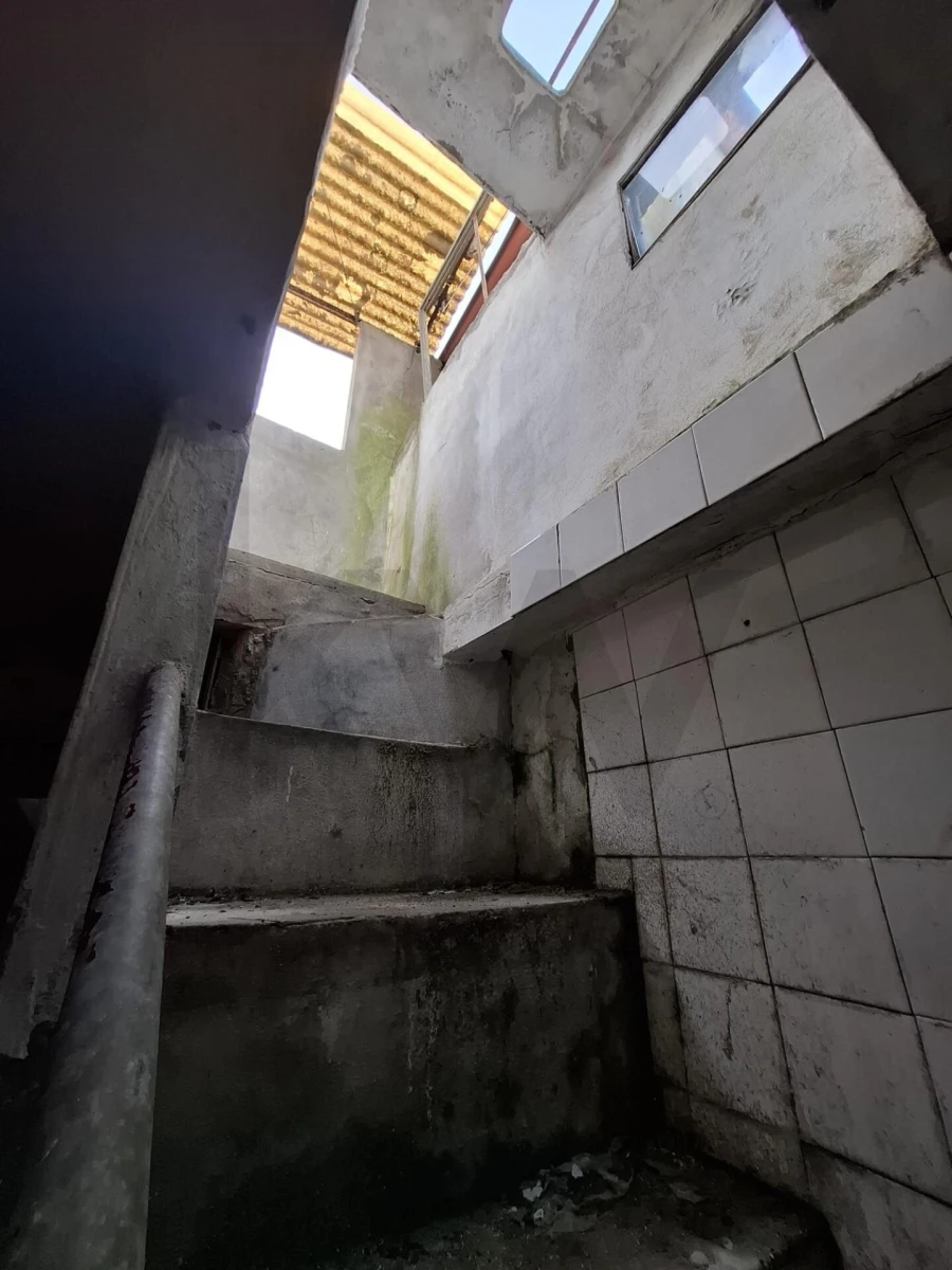 Prédio para Venda em Santa Marinha e São Pedro da Afurada Foto 51