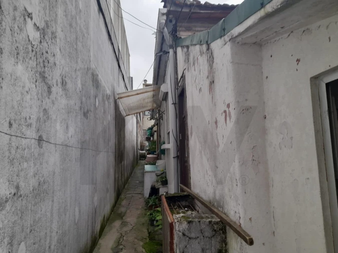 Prédio para Venda em Santa Marinha e São Pedro da Afurada Foto 25