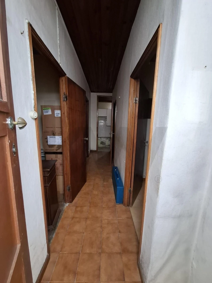 Prédio para Venda em Santa Marinha e São Pedro da Afurada Foto 65