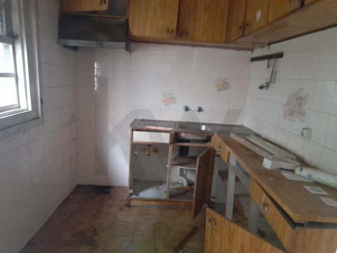 Prédio para Venda em Santa Marinha e São Pedro da Afurada Foto 32