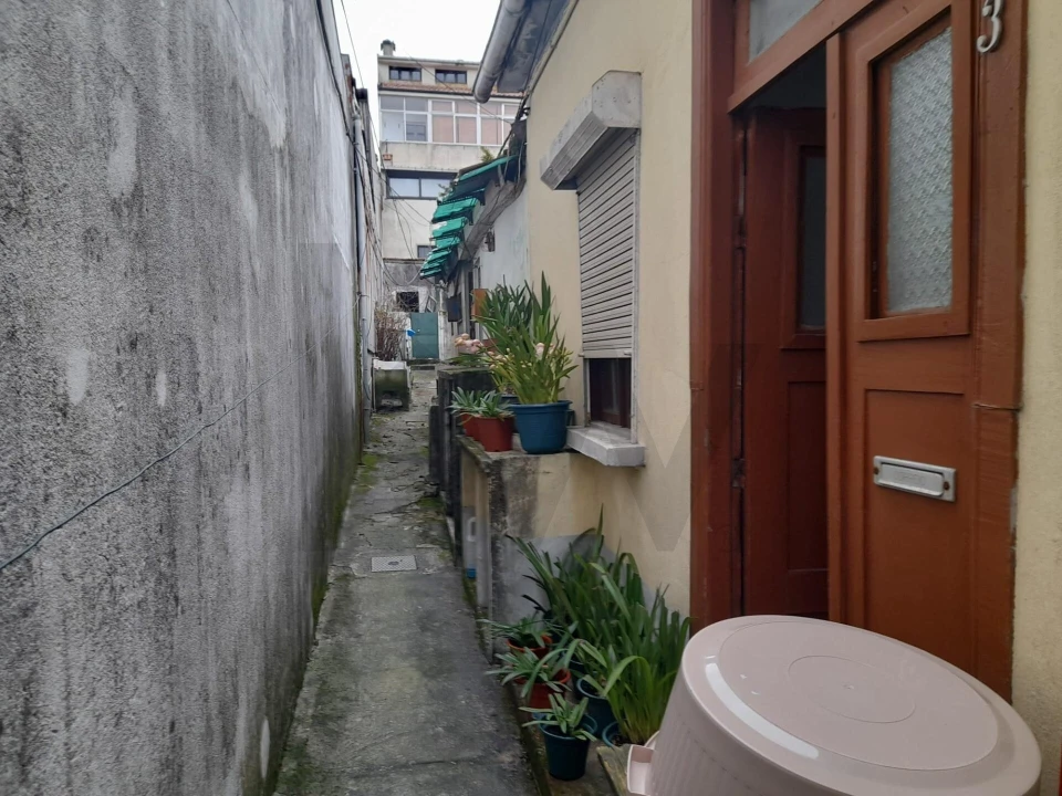 Prédio para Venda em Santa Marinha e São Pedro da Afurada Foto 29