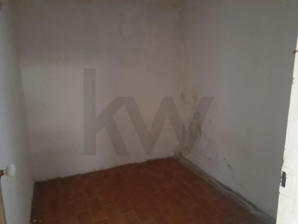 Prédio para Venda em Santa Marinha e São Pedro da Afurada Foto 39