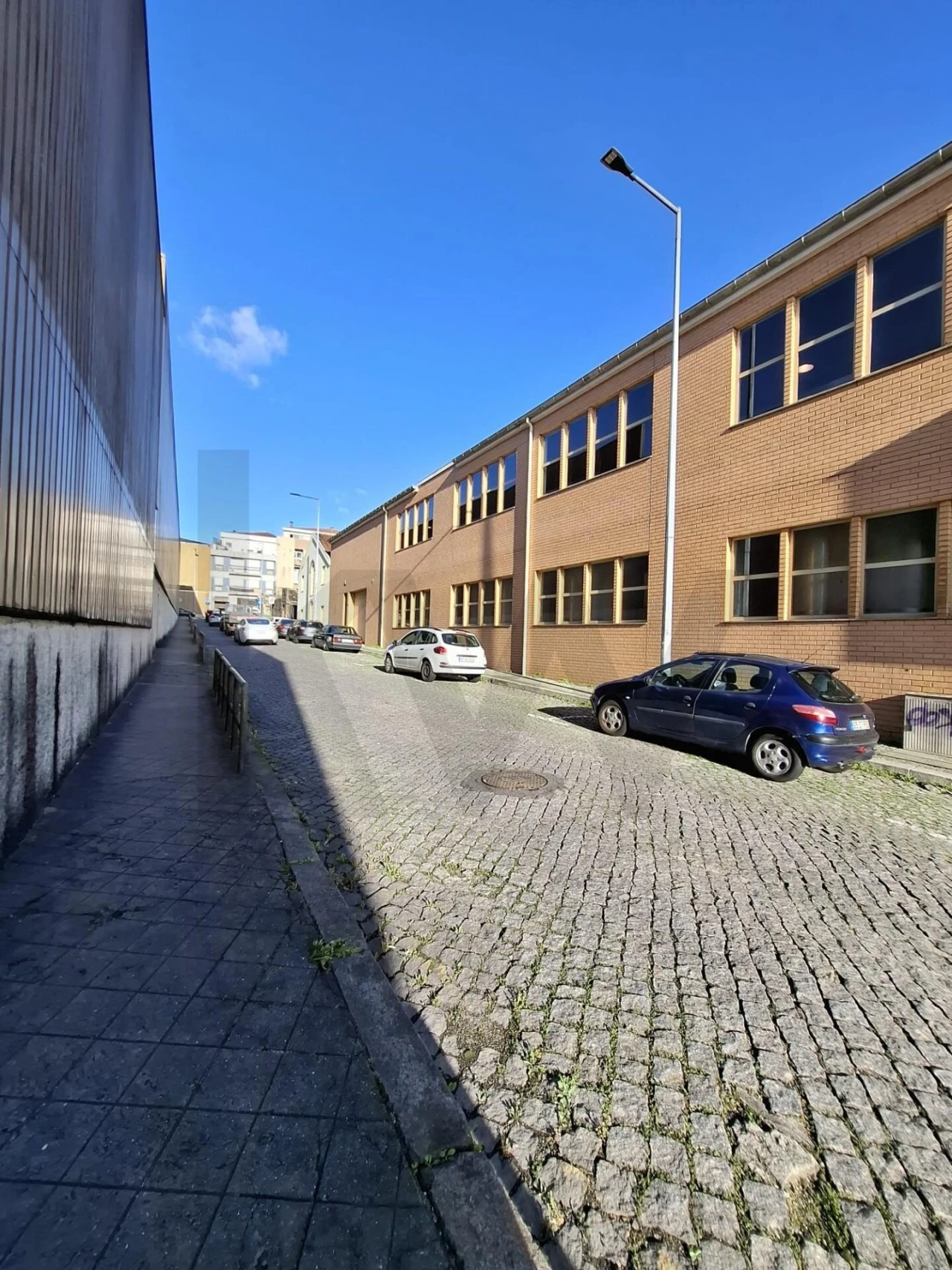 Prédio para Venda em Santa Marinha e São Pedro da Afurada Foto 1