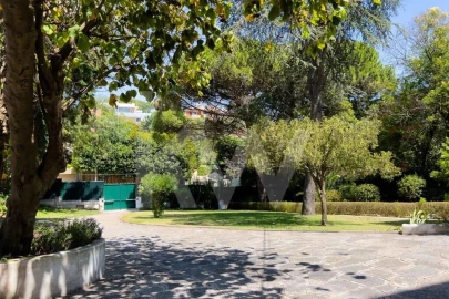 Moradia T11 para Venda em Cascais e Estoril