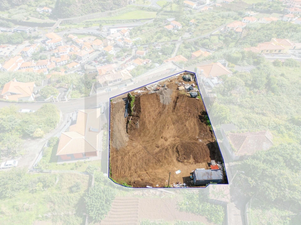 Moradia T4 para Venda em São Vicente Foto 13