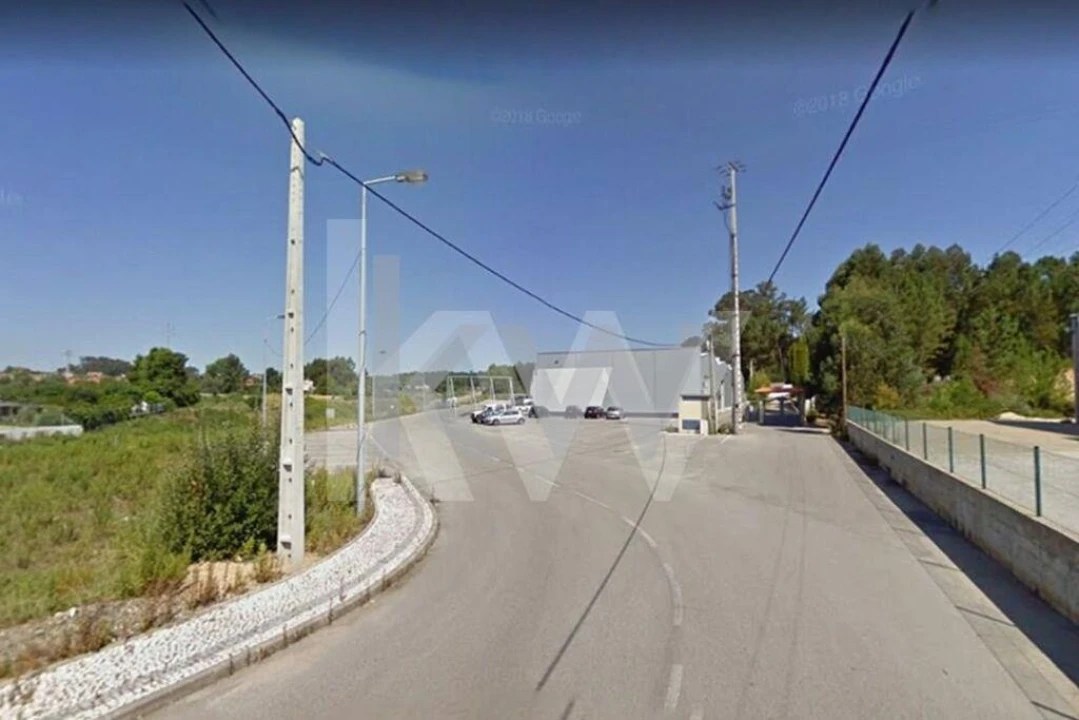 Armazém para Venda em Barrô e Aguada de Baixo Foto 7