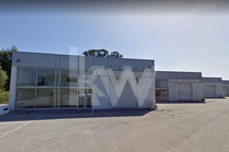 Armazém para Venda em Barrô e Aguada de Baixo Foto 2